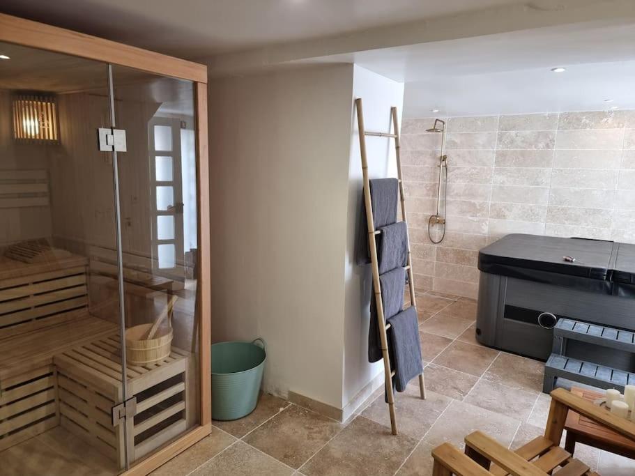 Nalan Orrygeois, Spa, Sauna, Proche Asterix Екстериор снимка